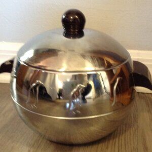 VTG 1970's West Bend Penguin Hot/Cold Server Bakelite Handles Top Knob Classic